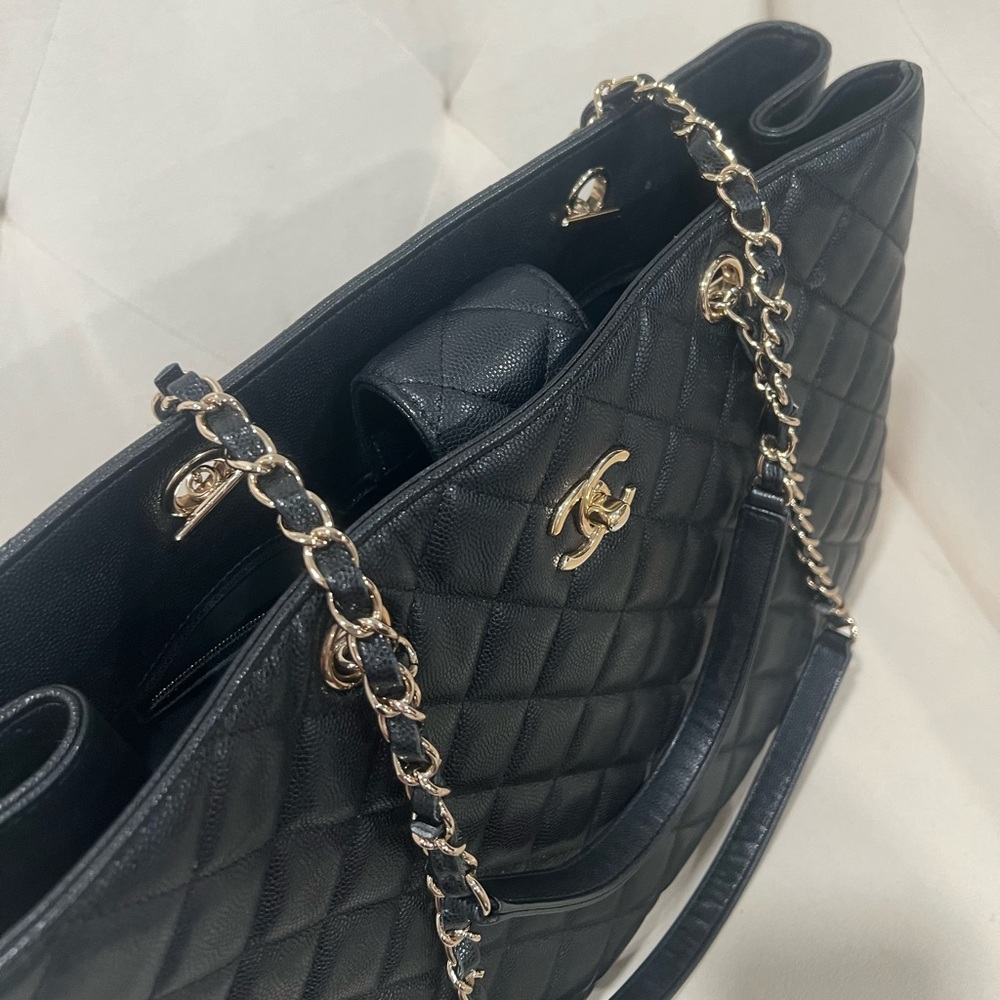 Chanel Classic Cc Black Caviar Large Shopping Tote Gold tone hardware microchip - Picture 4 of 12